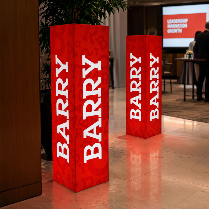 Zuil Logo Lichtbak, groot verlicht merk of logo op maat gemaakte lamp, display voor promotie, beurs, tentoonstelling, vakbeurs, evenement