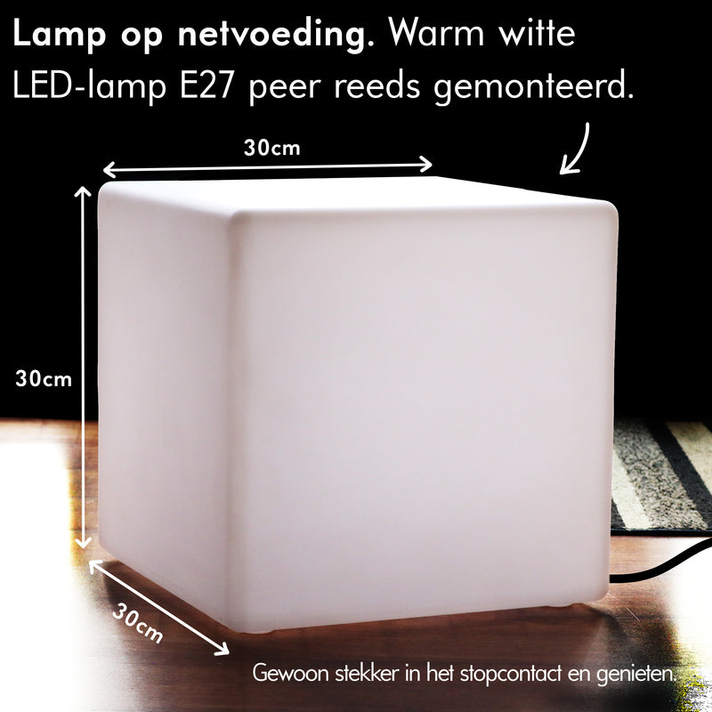 Moderne Tafellamp Voor De Slaapkamer, 30cm kubus, LED E27 Warm Wit